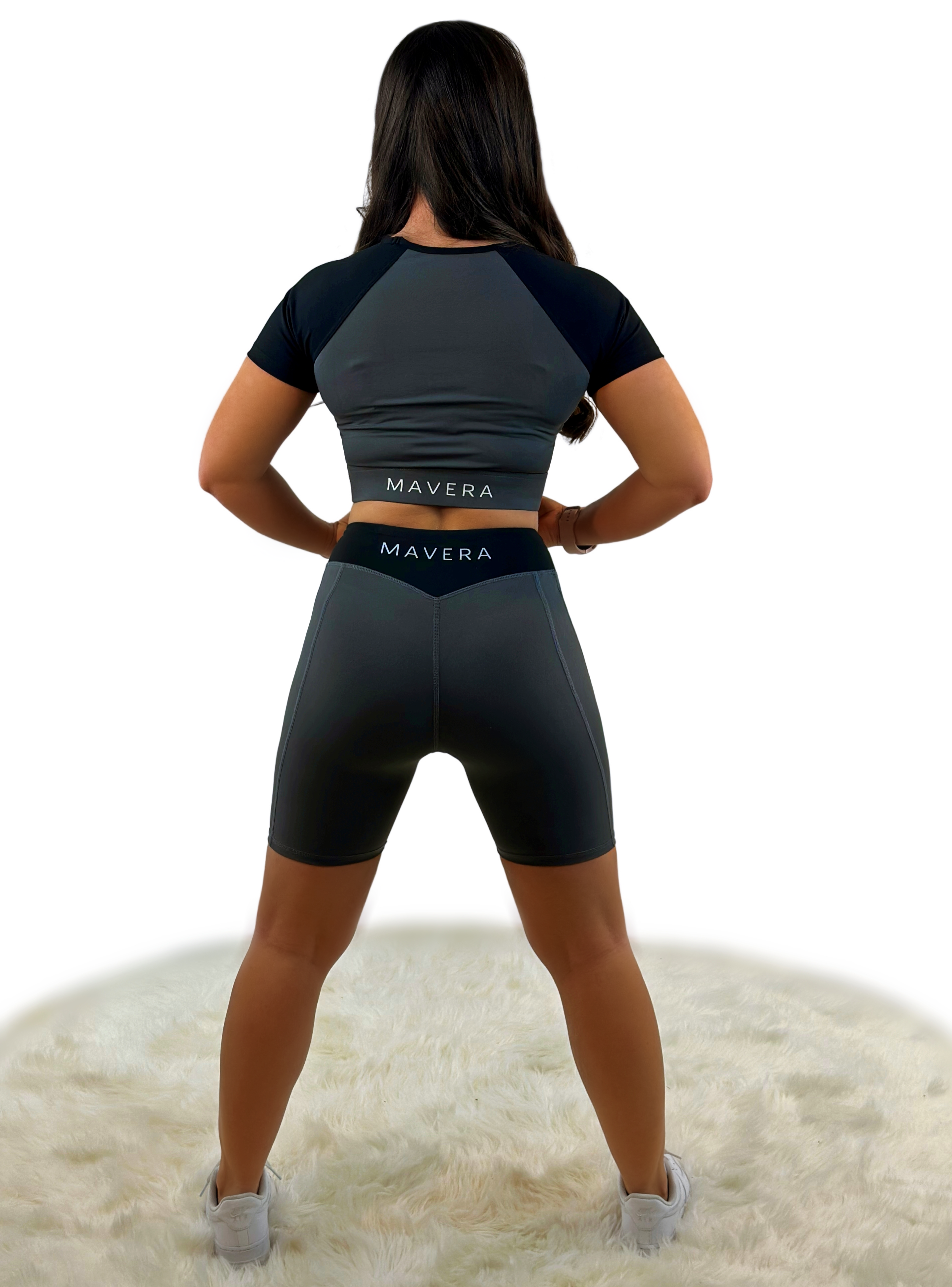 Rara Avis Activewear Top – Black Gray | Seamless, Sculpting & Breathable for Yoga, Fitness & Everyday Athleisure