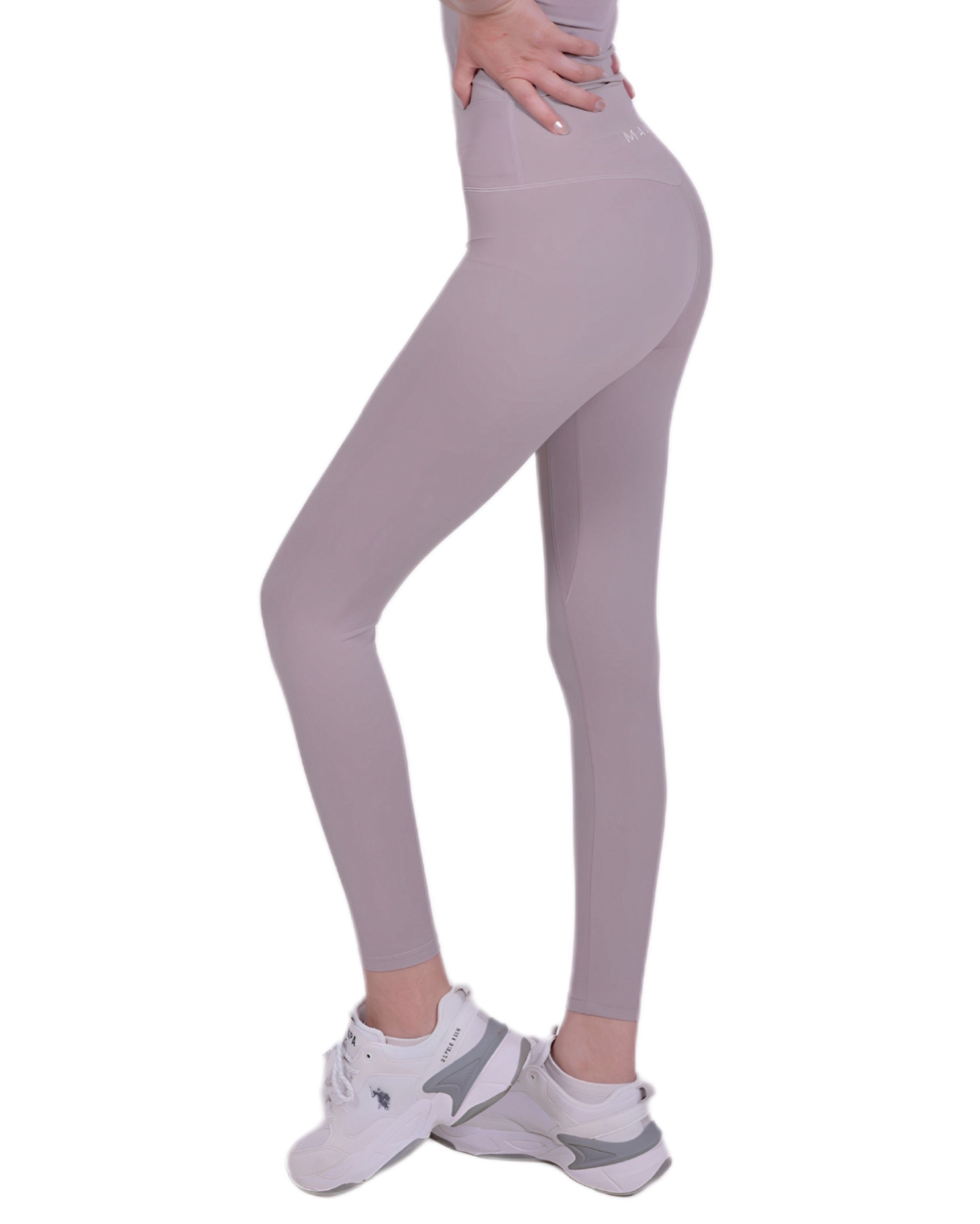 Second Skin Gray Legging – Soft, Sculpting & Sweat-Wicking Fit for Bold Athleisure & Everyday Movement