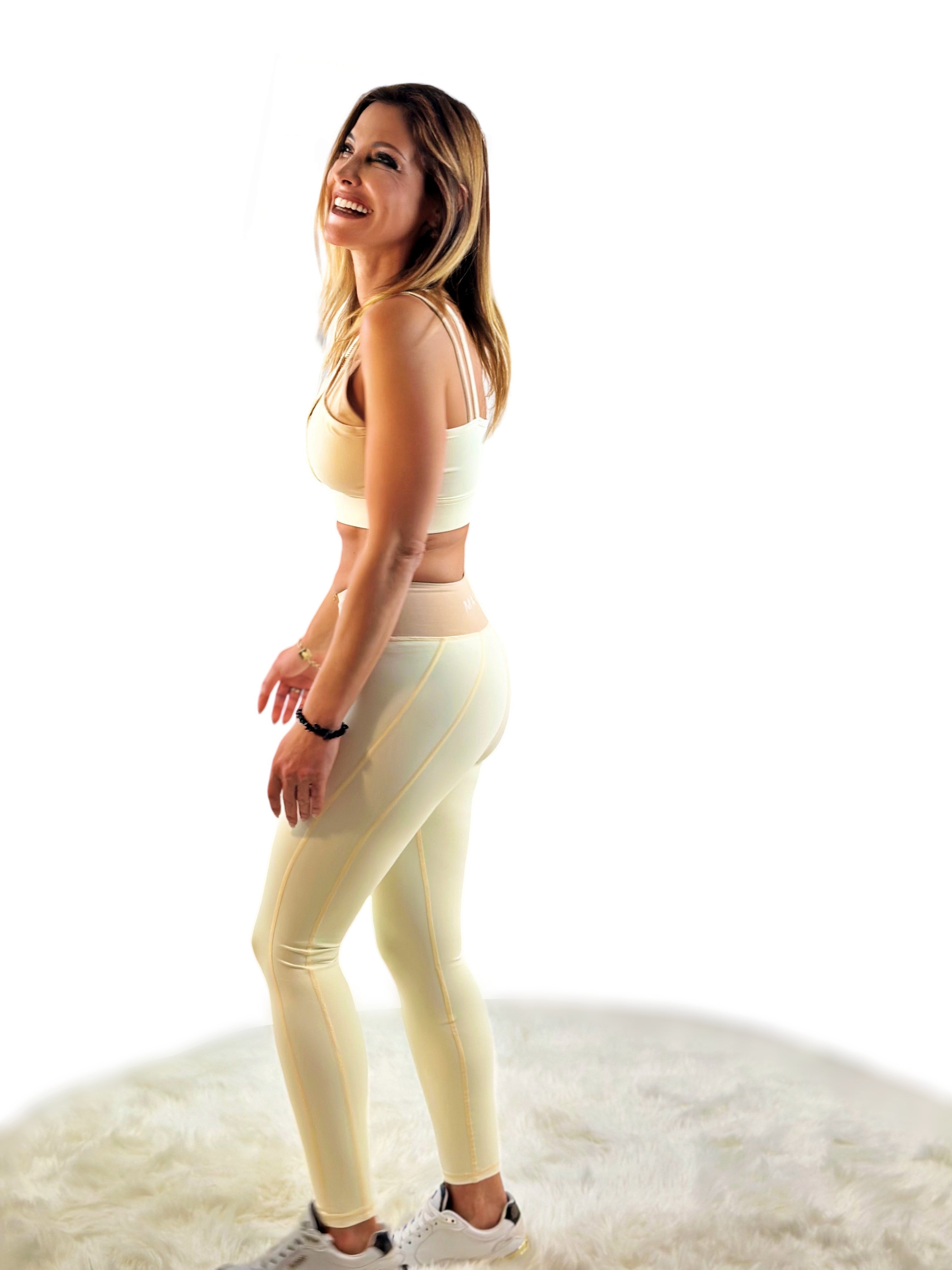 Rara Back Cross Activewear Top – Khaki | Seamless, Breathable & Sculpting for Yoga, Fitness & Everyday Athleisure