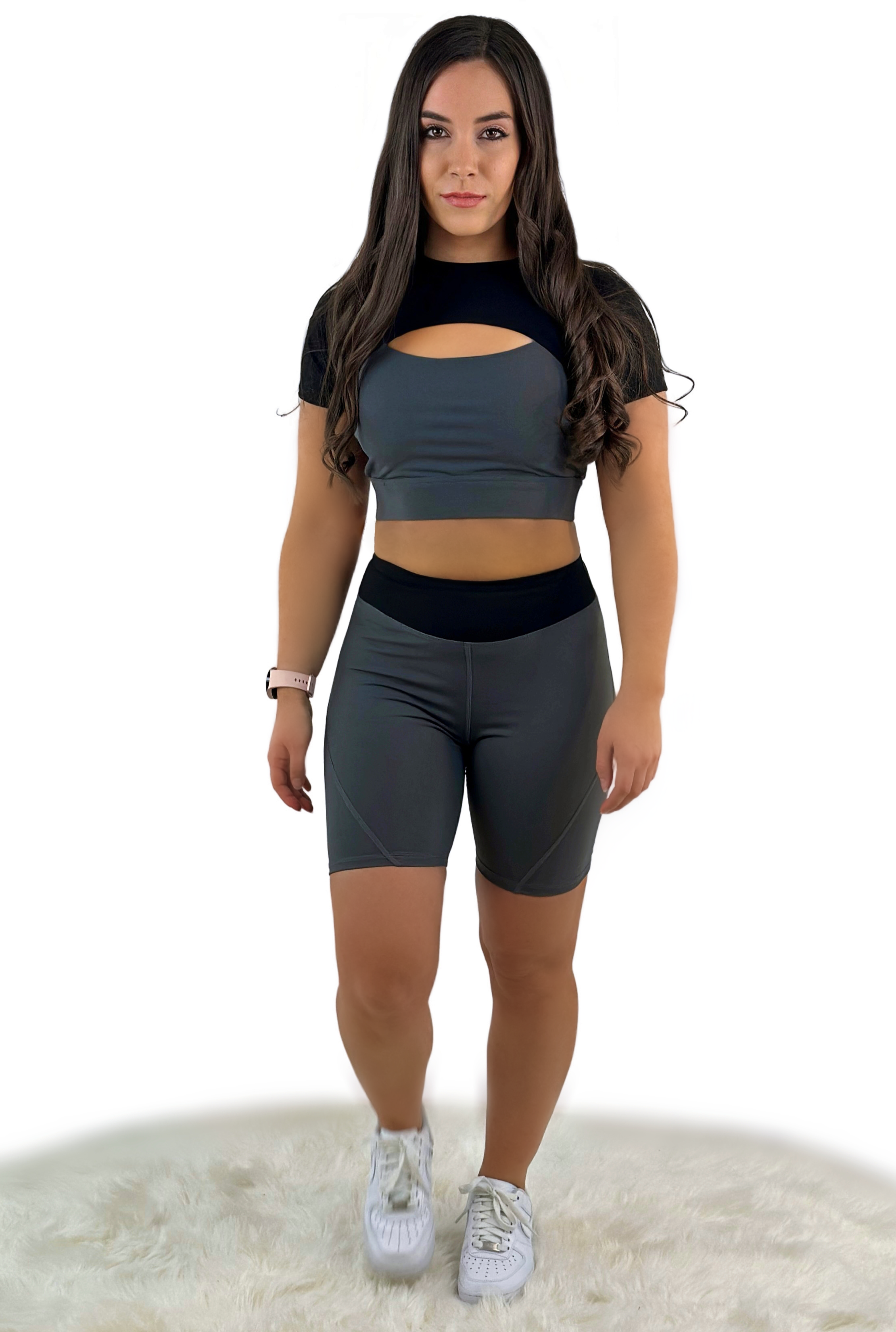 Rara Avis Activewear Top – Black Gray | Seamless, Sculpting & Breathable for Yoga, Fitness & Everyday Athleisure