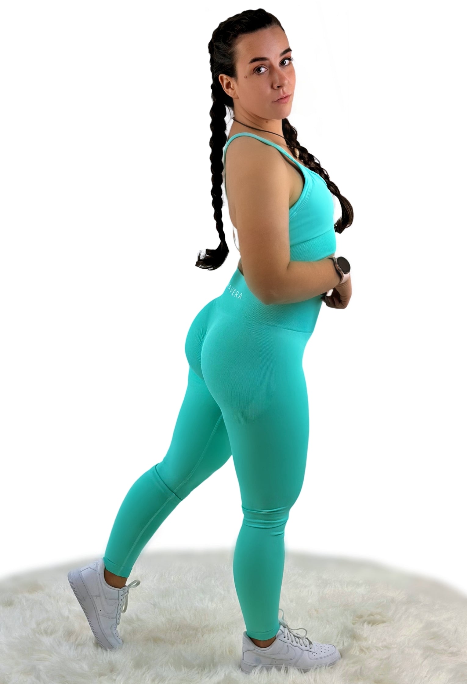Crushed Seamless Top – Green | Flexible, Quick-Dry Activewear for Effortless Strength & Elevated Style