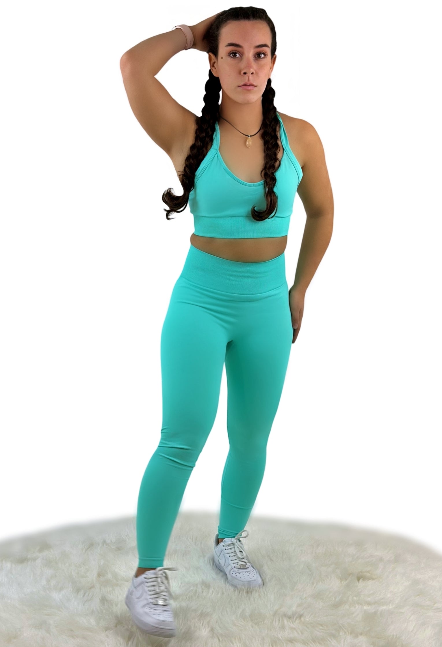 Crushed Seamless Top – Green | Flexible, Quick-Dry Activewear for Effortless Strength & Elevated Style