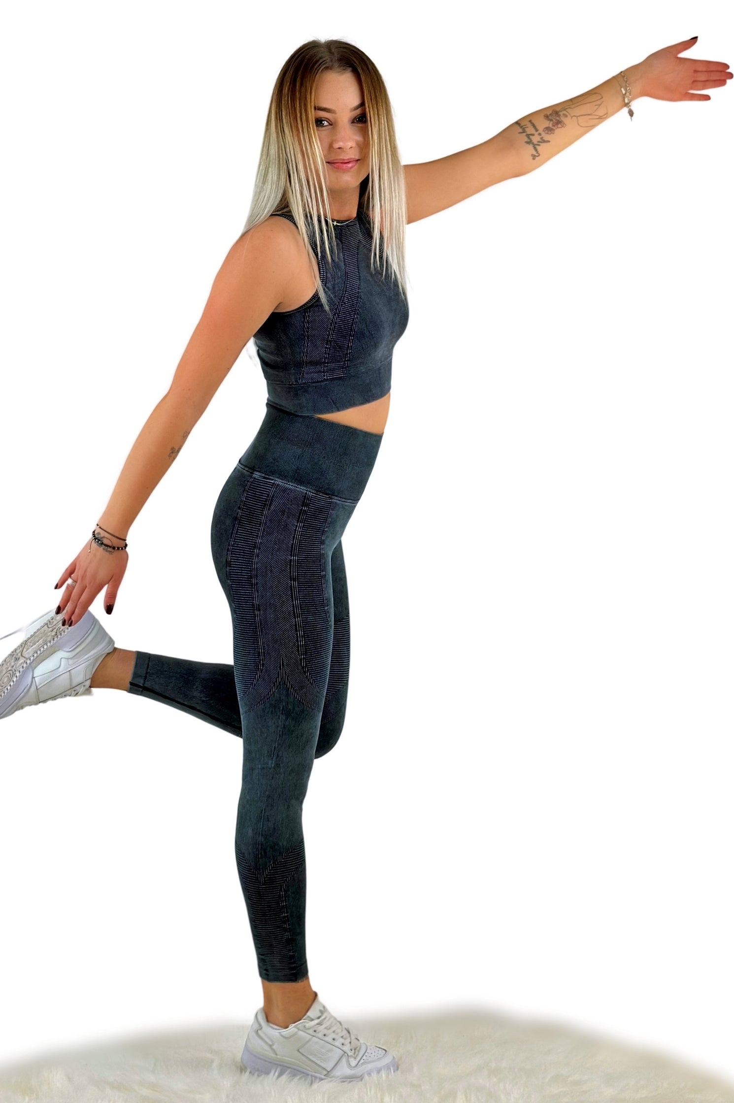 Stealth High Waist Legging – Black | Seamless, Quick-Dry &amp; Four-Way Stretch Activewear for Yoga, Fitness &amp; Athleisure