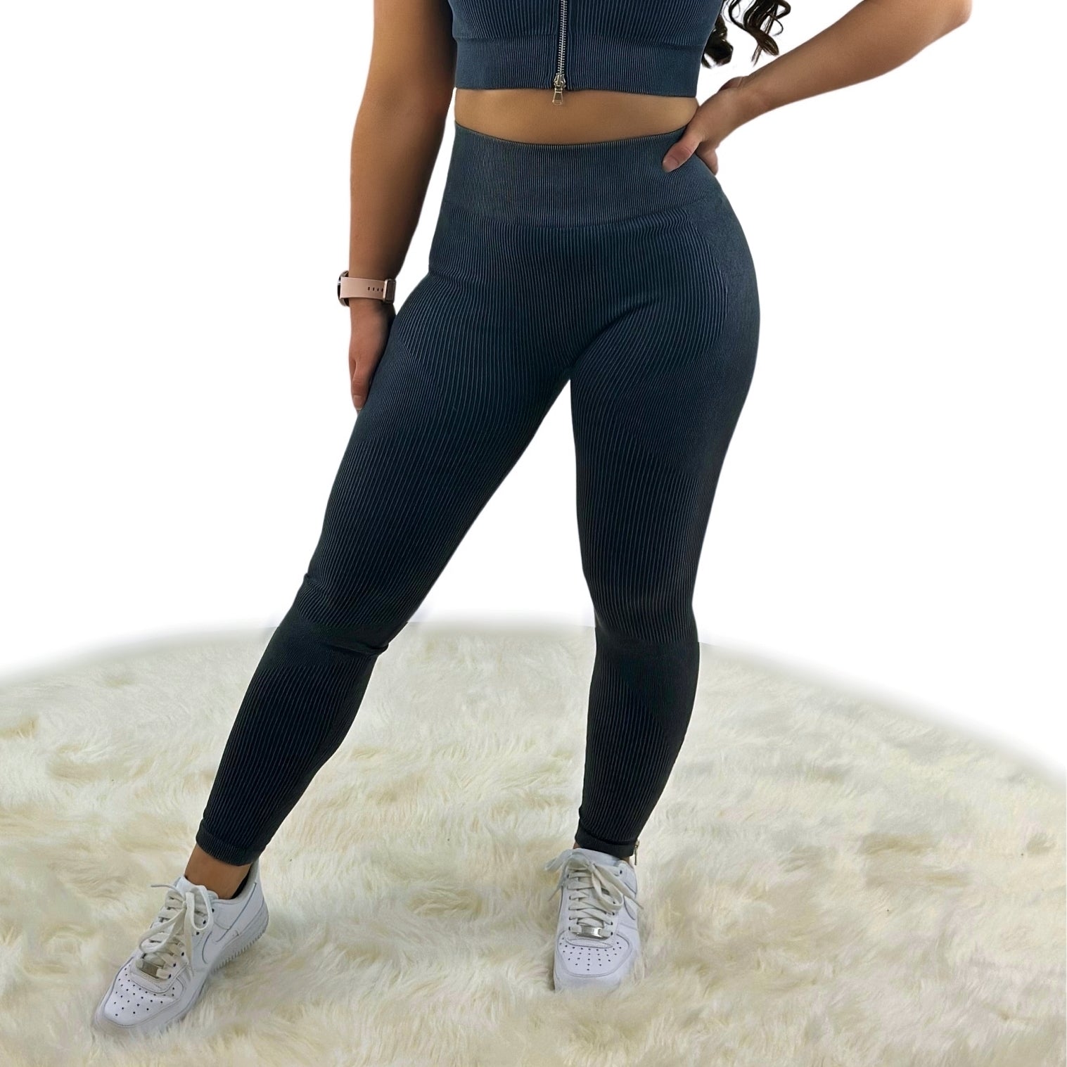 Eminence Solid Slim Black Legging – Seamless, Sustainable Athleisure for Yoga &amp; Fitness