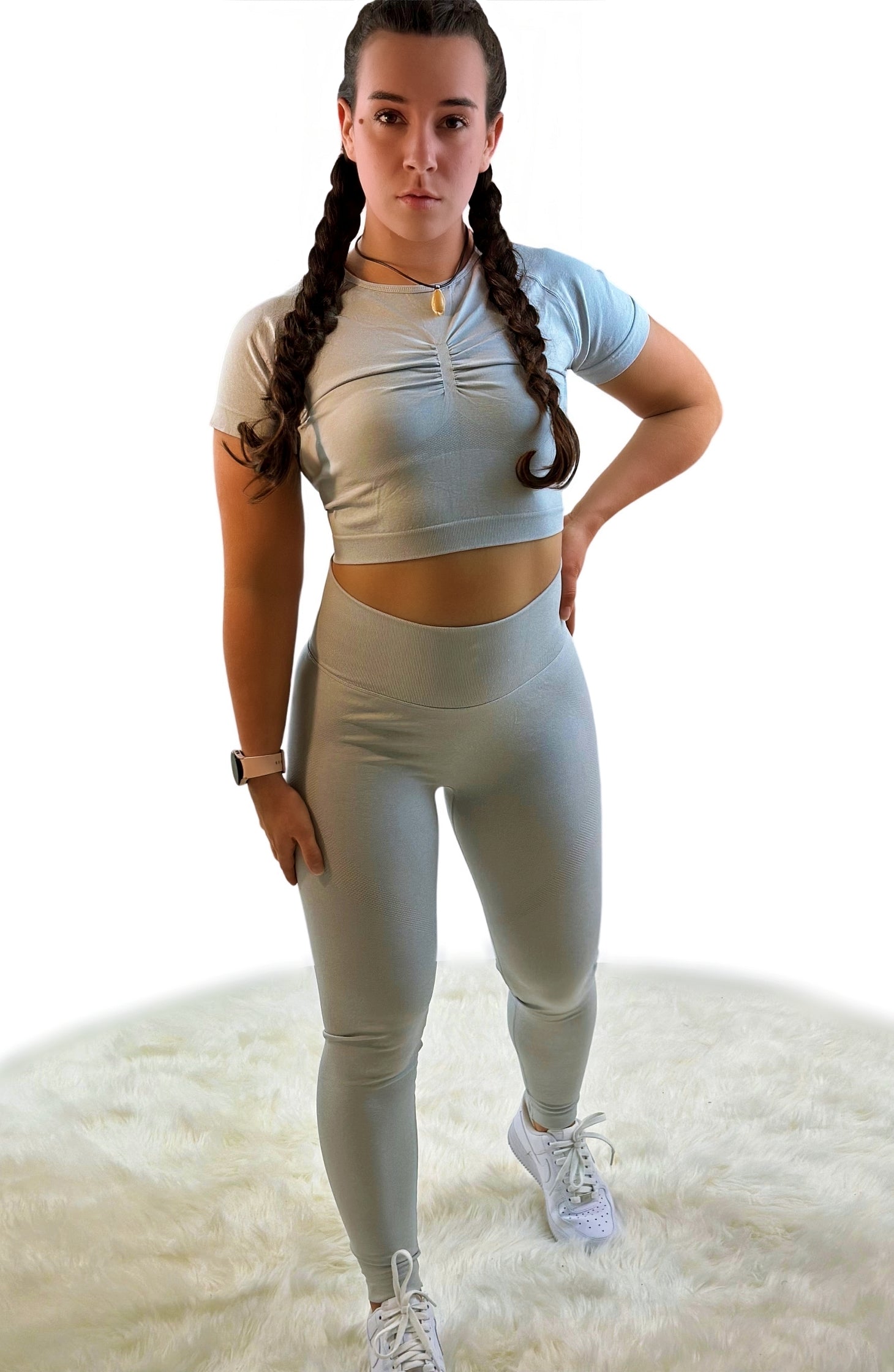 Premium Borealis Kollektion: Atmungsaktives, flexibles und leichtgewichtiges Activewear-Set für Frauen, ideal für Pilates und Hardcore-Workouts. Antibakteriell, antistatisch und aus hochwertigem Spandex/Nylon-Mix für ultimativen Komfort und Langlebigkeit